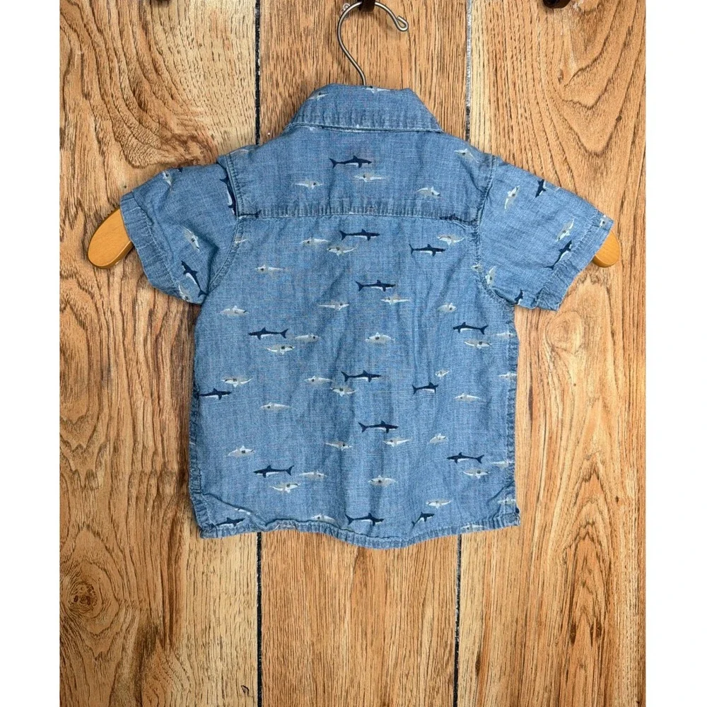 OshKosh Bgosh Boys 12M Blue Shark Print‎ Short Sleeve Button Down Shirt Chambray